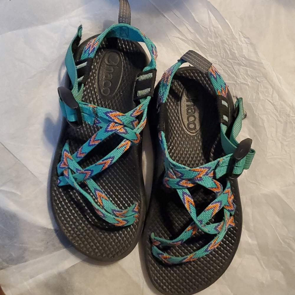 Like new size 1 kids chaco